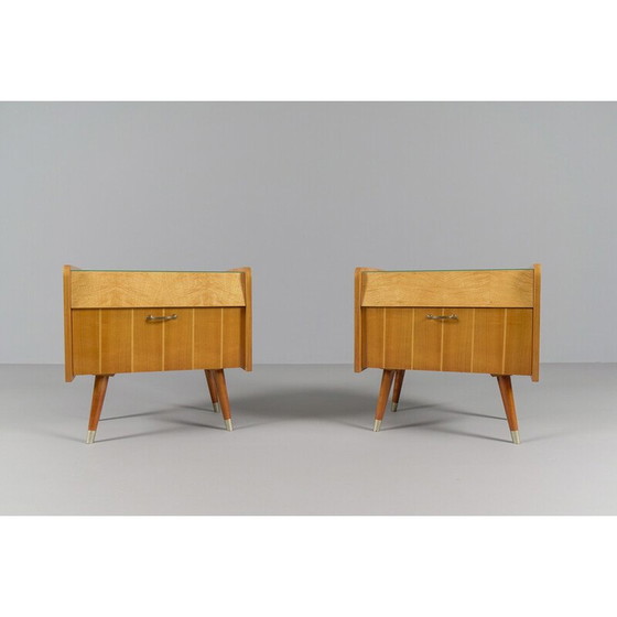 Image 1 of Paire de tables de nuit vintage
