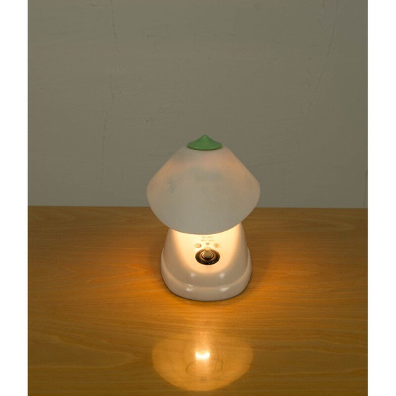 Image 1 of Lampe de table vintage en bakélite blanche, 1960
