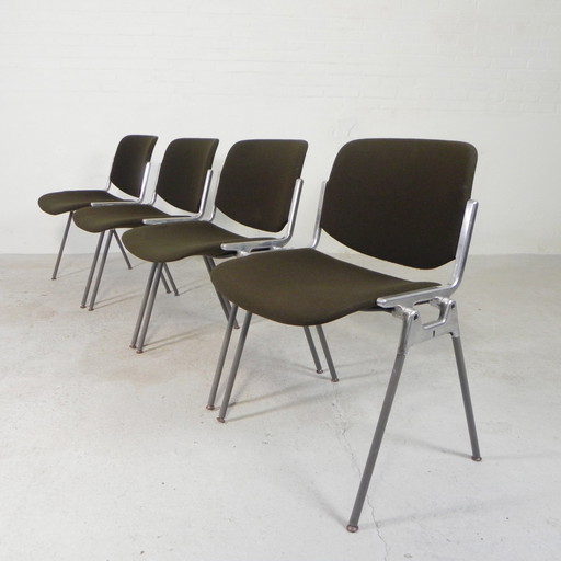 Ensemble de 4 chaises Castelli Dsc Axis 106 par Giancarlo Piretti, années 1960