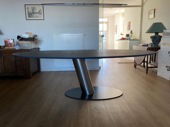 Image 1 of Le nouveau monde de Bree. Table d'angle 169 Libra Oval + 6 Fauteuils 283 Tanto Acier inoxydable