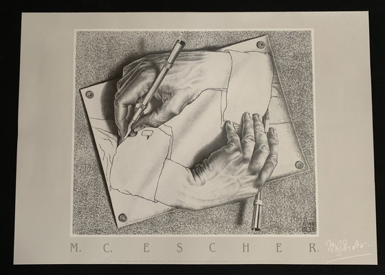 Image 1 of M.C. Escher : "Les mains, 1948". Signé dans la plaque.