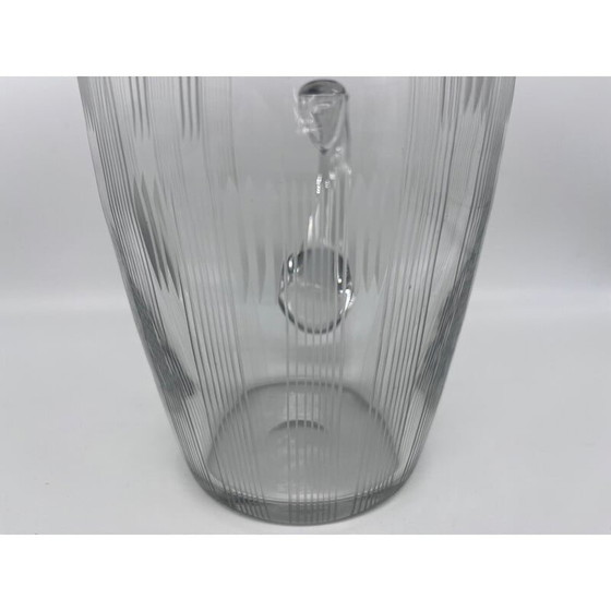 Image 1 of Cruche vintage en verre ciselé, 1950