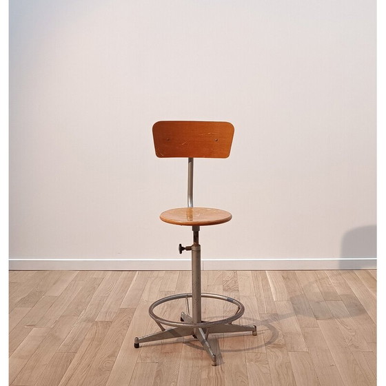 Image 1 of Chaise de laboratoire vintage en acier et bois teinté gris