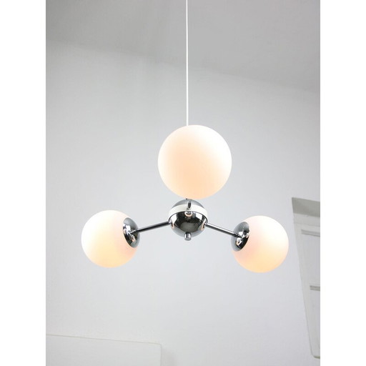 Lustre Sputnik vintage en chrome et opaline, Italie 1970