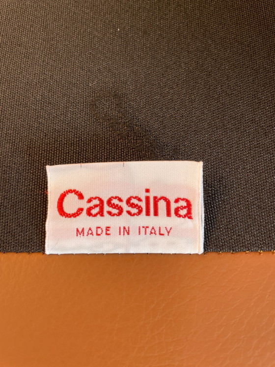 Image 1 of Cassina Maralunga coin salon