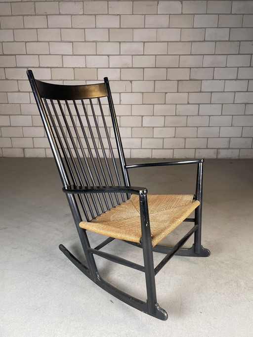 Fauteuil à bascule vintage J16 par Hans Wegner pour Fdb Möbler