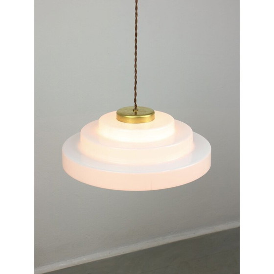 Image 1 of Lampe suspendue vintage Cascade en laiton et plexiglas