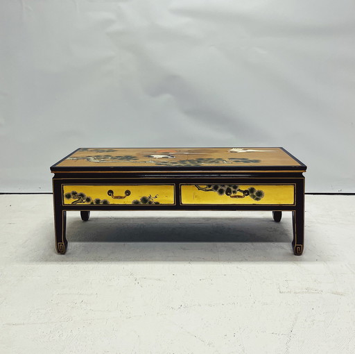 Table basse chinoise en or