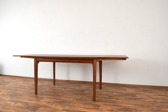 Image 1 of Table de salle à manger extensible en teck danoise du Mid Century, années 1960.