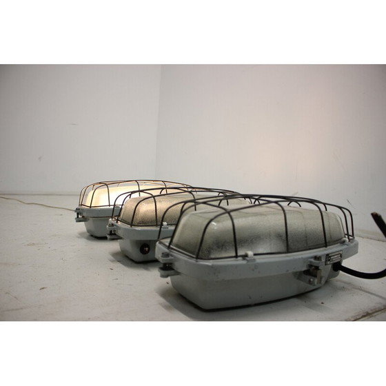 Image 1 of Ensemble de 3 plafonniers vintage en métal et verre, Tchécoslovaquie, années 1960