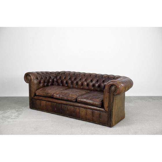 Image 1 of Grand canapé vintage en cuir marron Angleterre années 1920