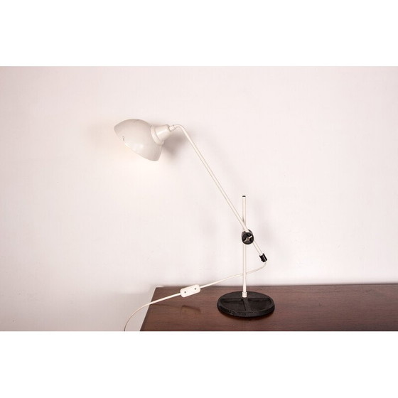 Image 1 of Lampe de bureau vintage inclinable en métal blanc et acier, France 1960