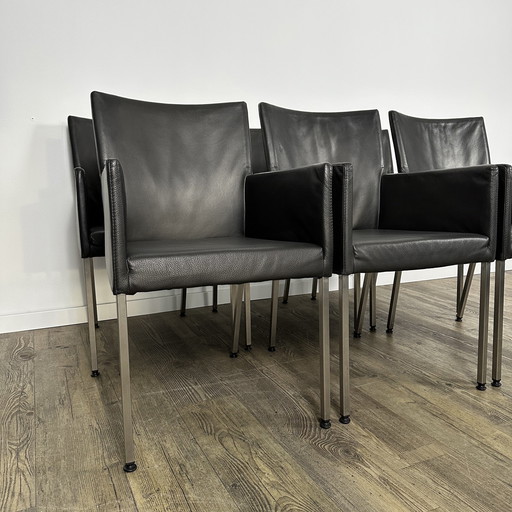 6X chaises de salle à manger Bert Plantagie - cuir noir (la table est également à vendre)