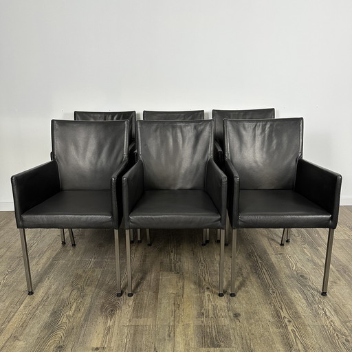 6X chaises de salle à manger Bert Plantagie - cuir noir (la table est également à vendre)