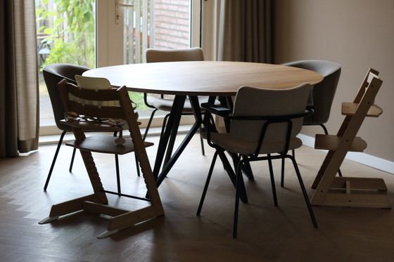 Image 1 of Studio Henk Table ronde avec papillon Quadpod