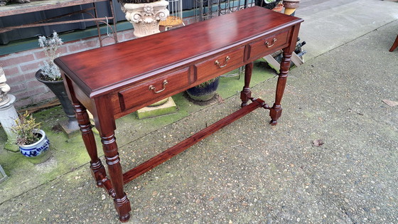 Image 1 of Table d'appoint anglaise classique, table d'entrée, console murale Dim. 132 X 36Cm et 79Cm de haut.