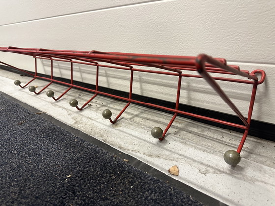 Image 1 of Porte-manteau vintage rouge