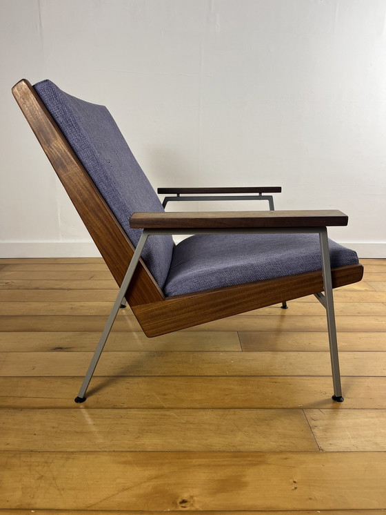 Image 1 of Rob Parry Lotus Lounge Chair Set - Modèle homme et modèle femme