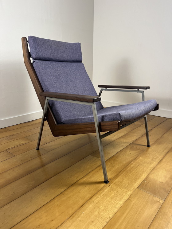 Image 1 of Rob Parry Lotus Lounge Chair Set - Modèle homme et modèle femme