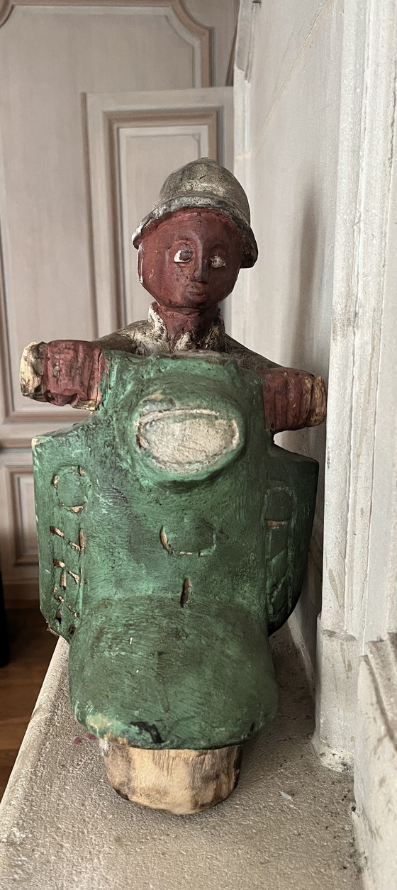 Image 1 of Statue coloniale vintage en bois