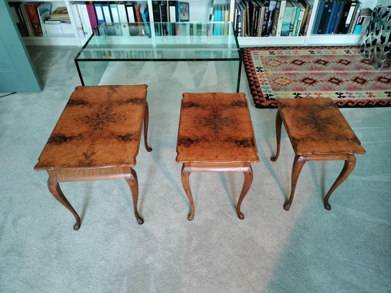 Image 1 of 3X Tables d'appoint Queen Anne (Set)