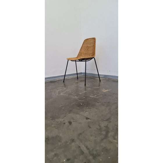 Image 1 of Chaises empilables en osier vintage, années 1950