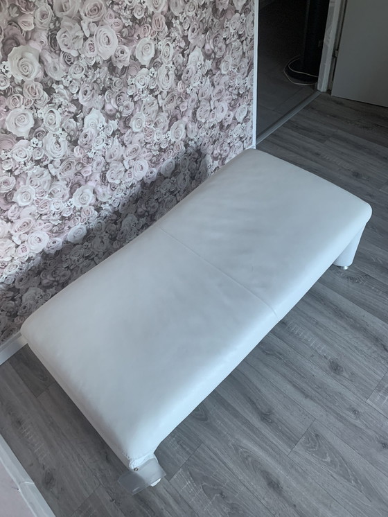 Image 1 of Banquette en cuir véritable blanc pur de la marque Leu Nouveau