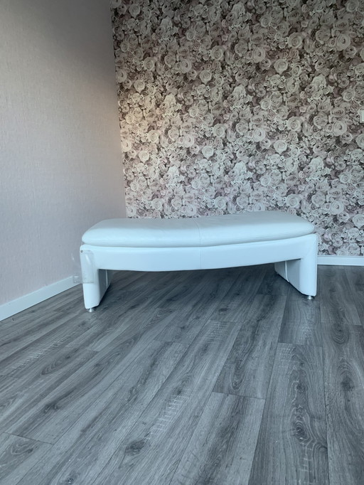 Banquette en cuir véritable blanc pur de la marque Leu Nouveau