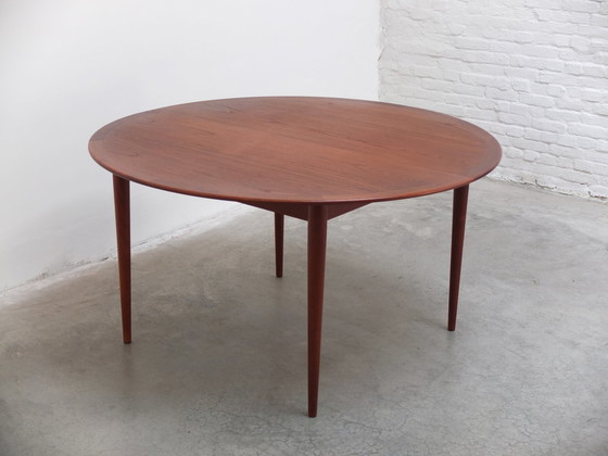 Image 1 of Xl Round Extendable Dining Table By Grete Jalk For P. Jeppesen, 1960S