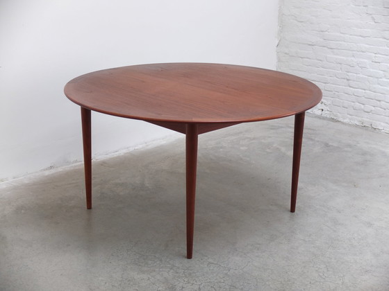 Image 1 of Xl Round Extendable Dining Table By Grete Jalk For P. Jeppesen, 1960S