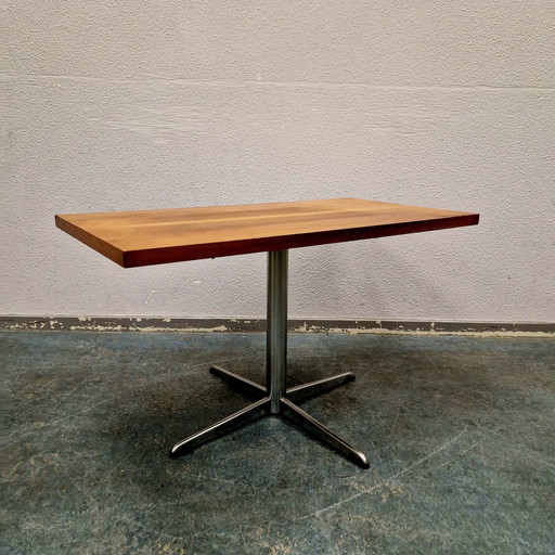 Table d'appoint pivotante des années 60 Table TV vintage
