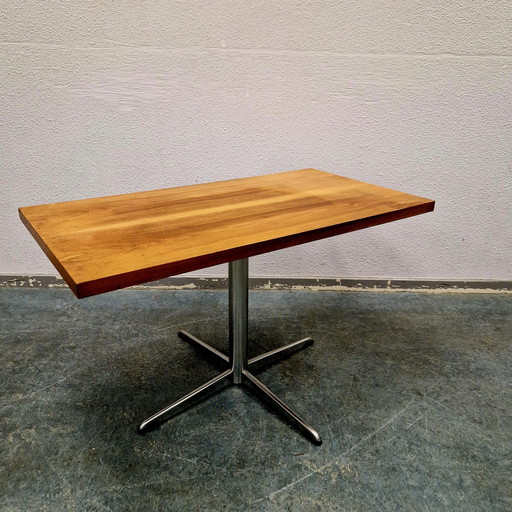 Table d'appoint pivotante des années 60 Table TV vintage