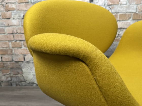 Image 1 of Artifort Little Tulip Chaise jaune