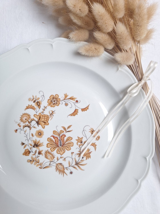 Image 1 of Plat En Porcelaine De Limoges