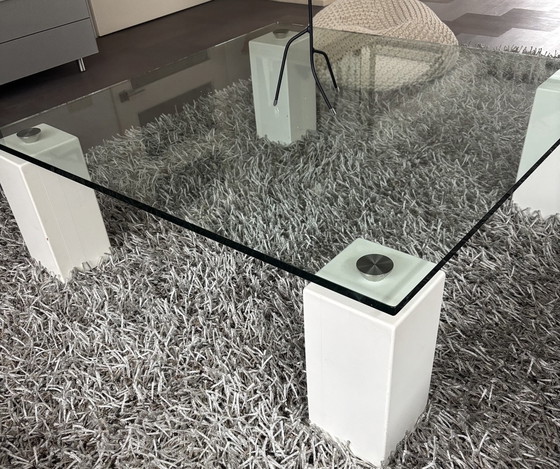 Image 1 of Tables en verre à pieds droits