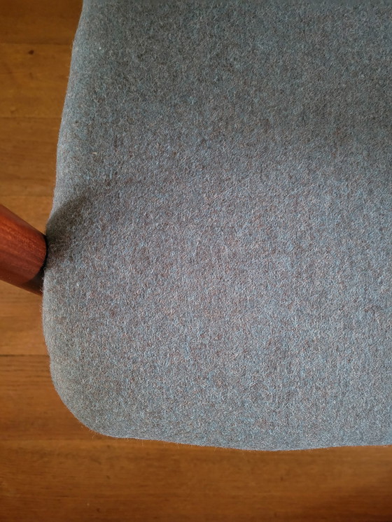 Image 1 of Ensemble de 2 fauteuils par Ejnar Larsen et Aksel Bender Madsen