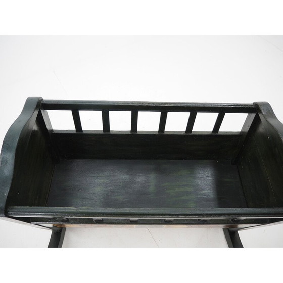 Image 1 of Berceau à bascule peint d'art populaire, 1830s