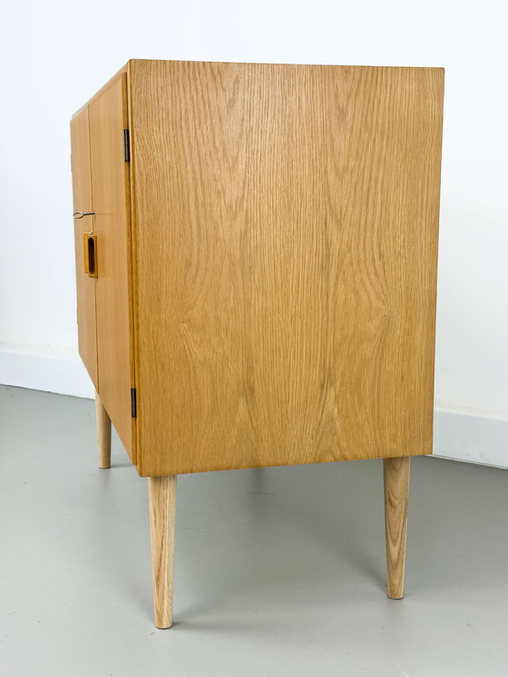 Image 1 of Cabinet Danois En Chêne Par Børge Mogensen Pour Søborg Møbelfabrik, 1960S