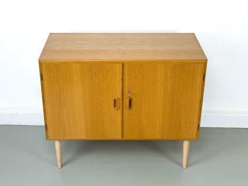 Cabinet Danois En Chêne Par Børge Mogensen Pour Søborg Møbelfabrik, 1960S