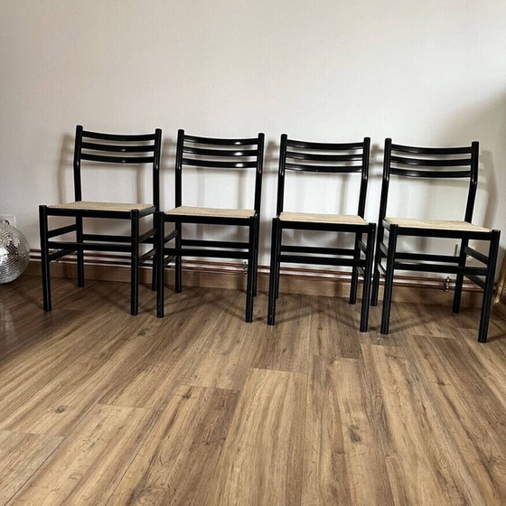 Ensemble de 4 chaises vintage en bois laqué noir et corde, Italie 1970 – Chaises de salle à manger (photo 4 of 13)