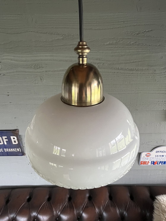 Image 1 of Lampe pendante vintage en verre laiteux