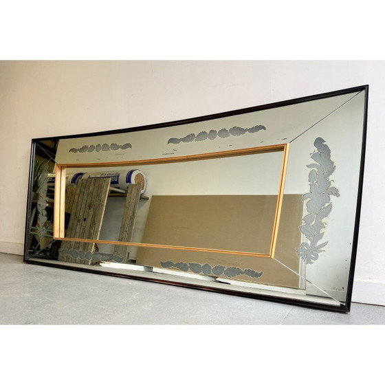 Image 1 of Miroir mural vintage avec bord supérieur concave