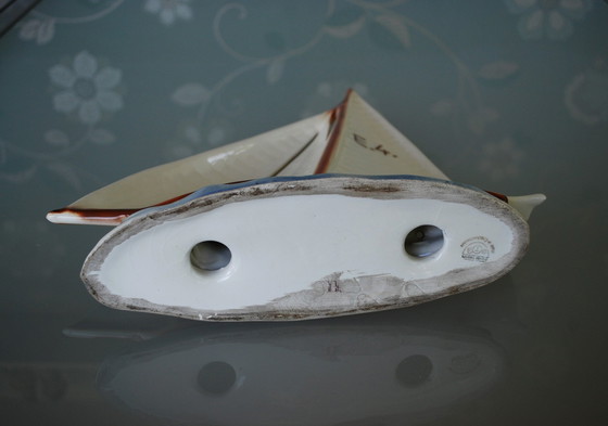 Image 1 of Voilier en porcelaine de l'artiste Ditmar Urbach 1935