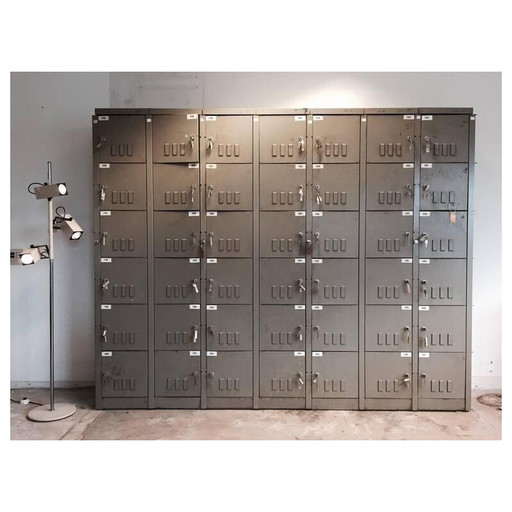 Meuble de rangement industriel vintage par Mewaf, Belgique 1950