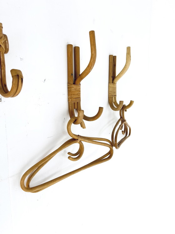 Image 1 of Porte-manteau mural en rotin et bambou '60