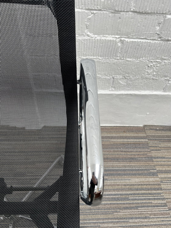 Image 1 of 1X Ea118 Chaise Charles Ray Eames