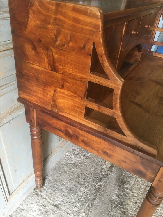 Image 1 of Bureau vintage en pin à étages