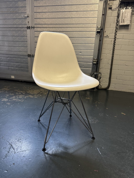 8x Vitra Eames Dsr Chromed Chair