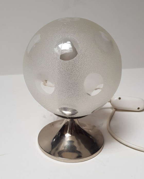 Image 1 of Lampe de table de l'ère spatiale avec base chromée de Richard Essig, 1970S