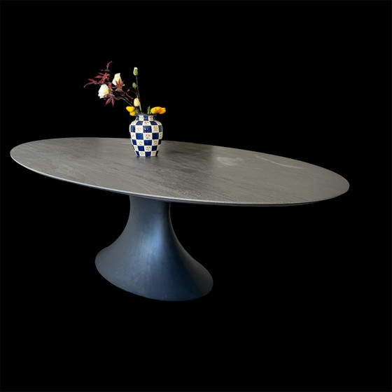 Image 1 of Design, Table de salle à manger ovale